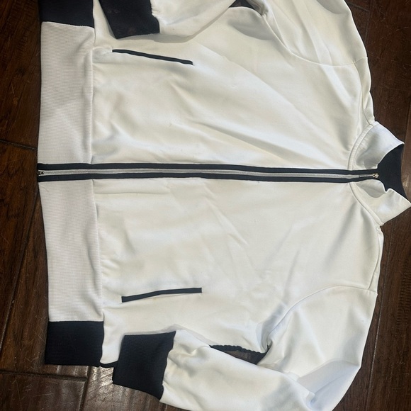 Vintage Lady Foot Locker White and Black Utility Jacket - Picture 5 of 5